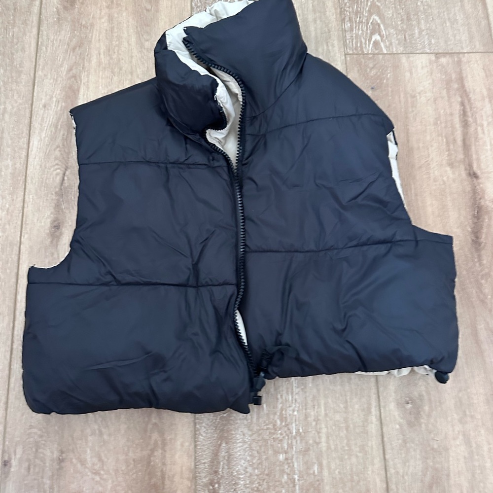 Pull & Bear reversible Puffer Vest